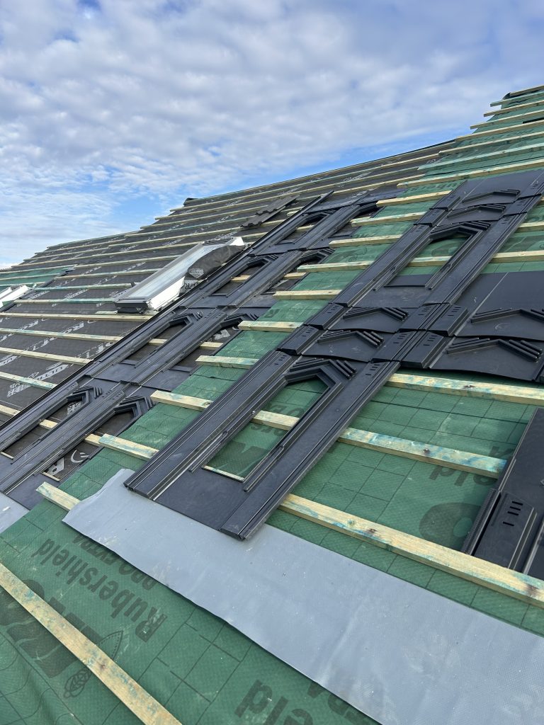In-roof solar mounting trays